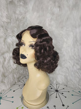 Load image into Gallery viewer, **Ready to ship chestnut brown 20s bob
