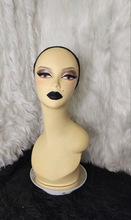 Load image into Gallery viewer, Mannequin head
