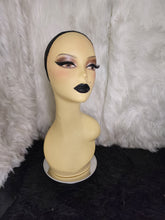 Load image into Gallery viewer, Mannequin head
