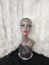 Load image into Gallery viewer, Grey mannequin head
