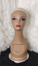 Load image into Gallery viewer, Mannequin head
