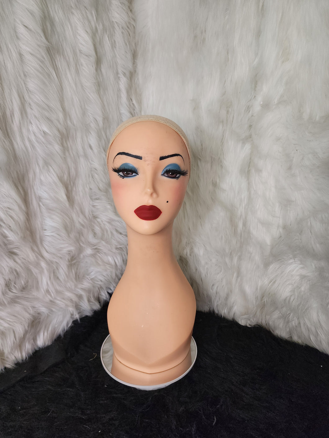 Mannequin head