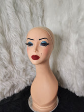 Load image into Gallery viewer, Mannequin head
