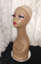 Load image into Gallery viewer, Mannequin head
